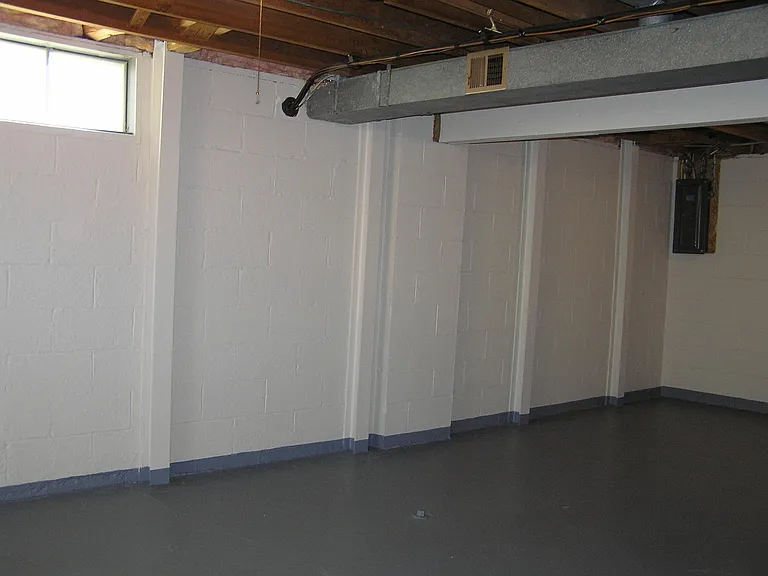 Basement: W 24'11"x L 25'8" = 640sq. ft Four of six