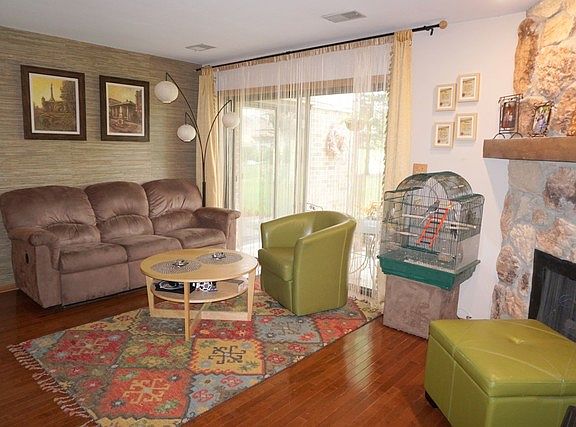2nd image of 4214 N Mallard Dr Unit 7