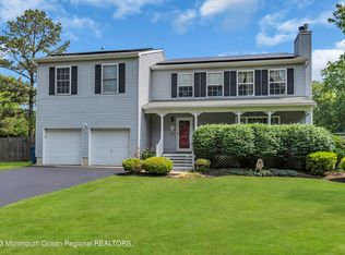11 Mills Ln, Jackson, NJ 08527
