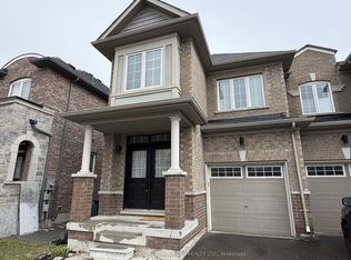 134 Maguire Rd N, Newmarket, ON L3X0M1