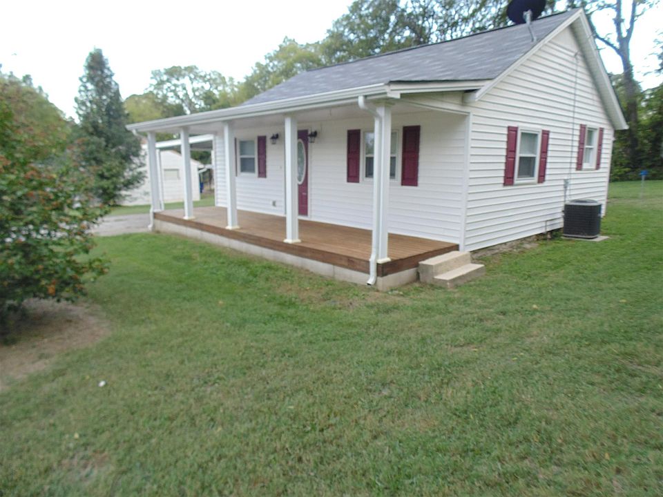 1st image of 426 Fairground Hts