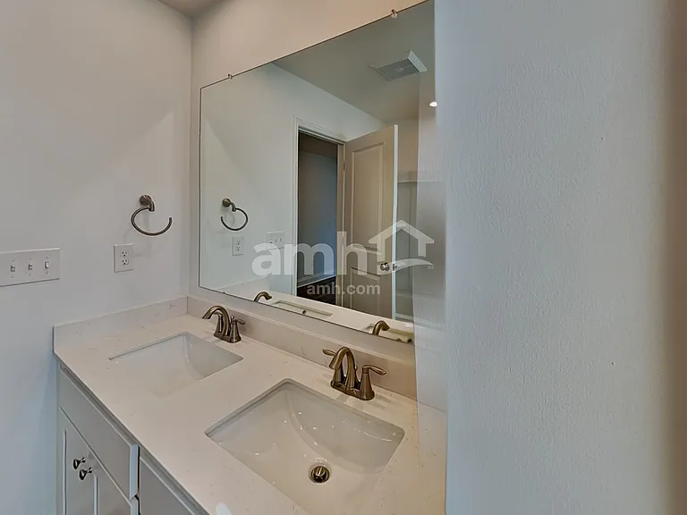 206 Rustic Barn Ct — Photo 16