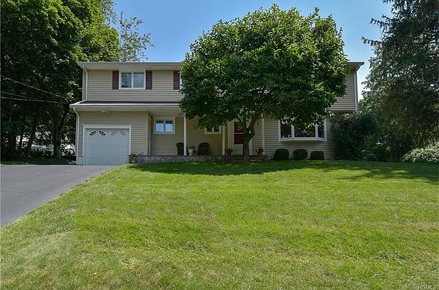 1st image of 63 Stephen Dr