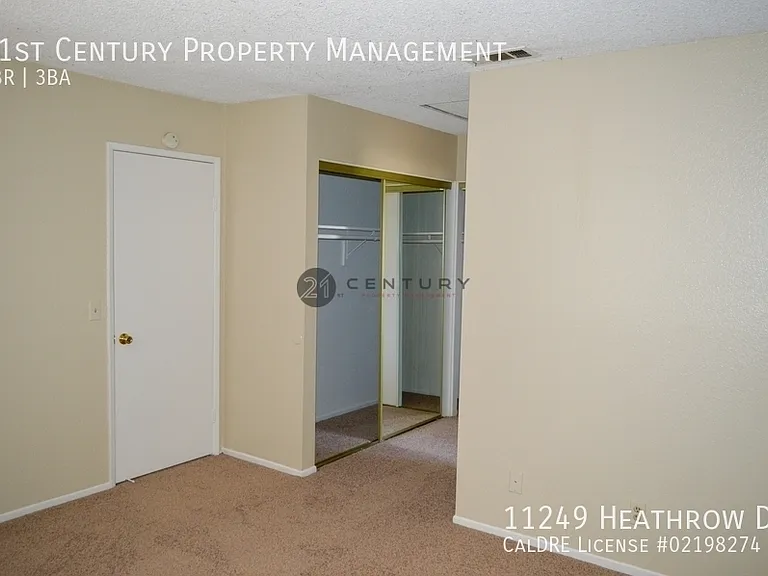 11249 Heathrow Dr — Photo 18