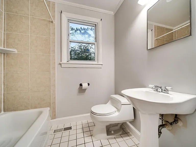 1315 Saturn Dr — Photo 22