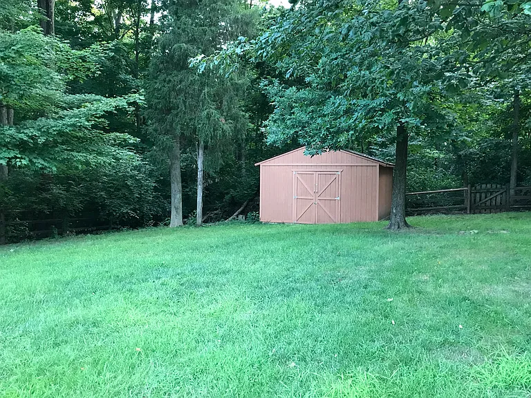 4042 Willow Run Dr — Photo 38