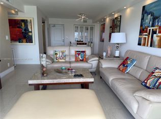 100 Bayview Dr APT 807, Sunny Isles Beach, FL 33160