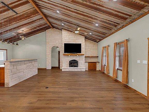 3rd image of 2207 Talbert Ranch Rd