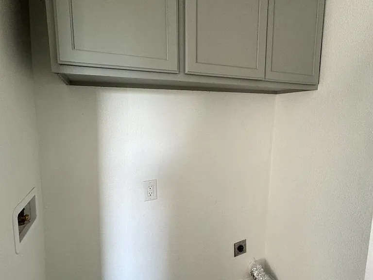 Unit Photo