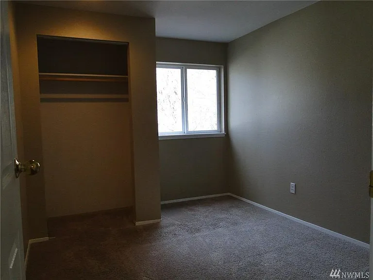1301 NW Slate Ln #103 — Photo 8