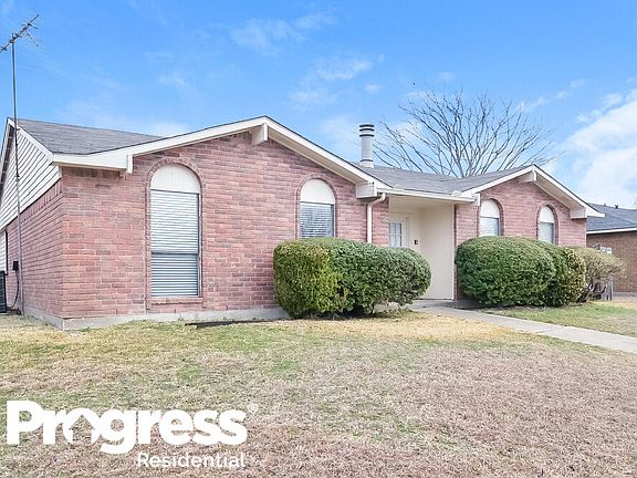 4th image of 865 Cambridge Dr