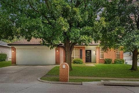 1st image of 7229 Woodhinge Dr