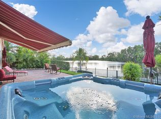 1362 SW 106th Ave, Pembroke Pines, FL 33025