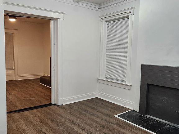 4th image of 5918-5920 Maple Ave #5918