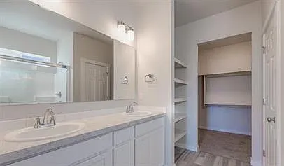 4344 W Sunny Cv — Photo 6