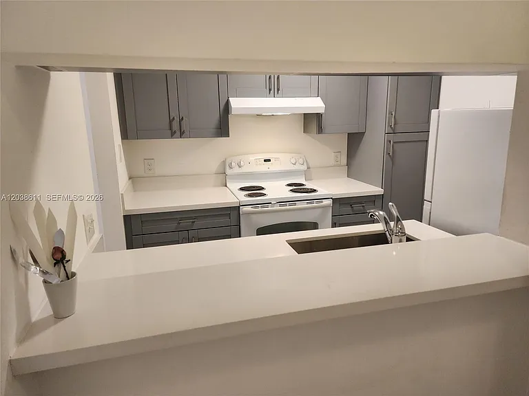 4401 W McNab Rd #16 — Photo 5