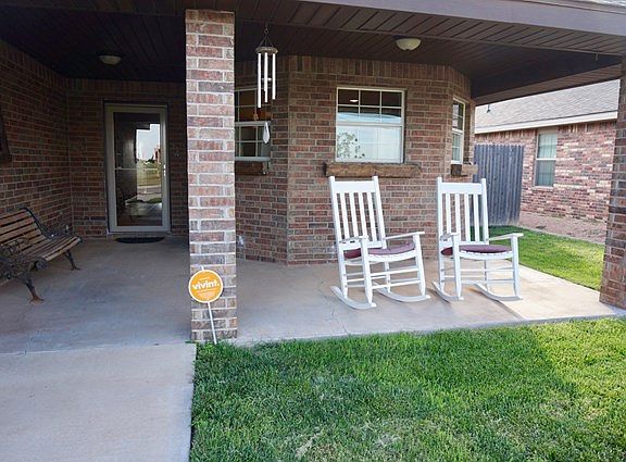 2nd image of 9203 Holiday Dr