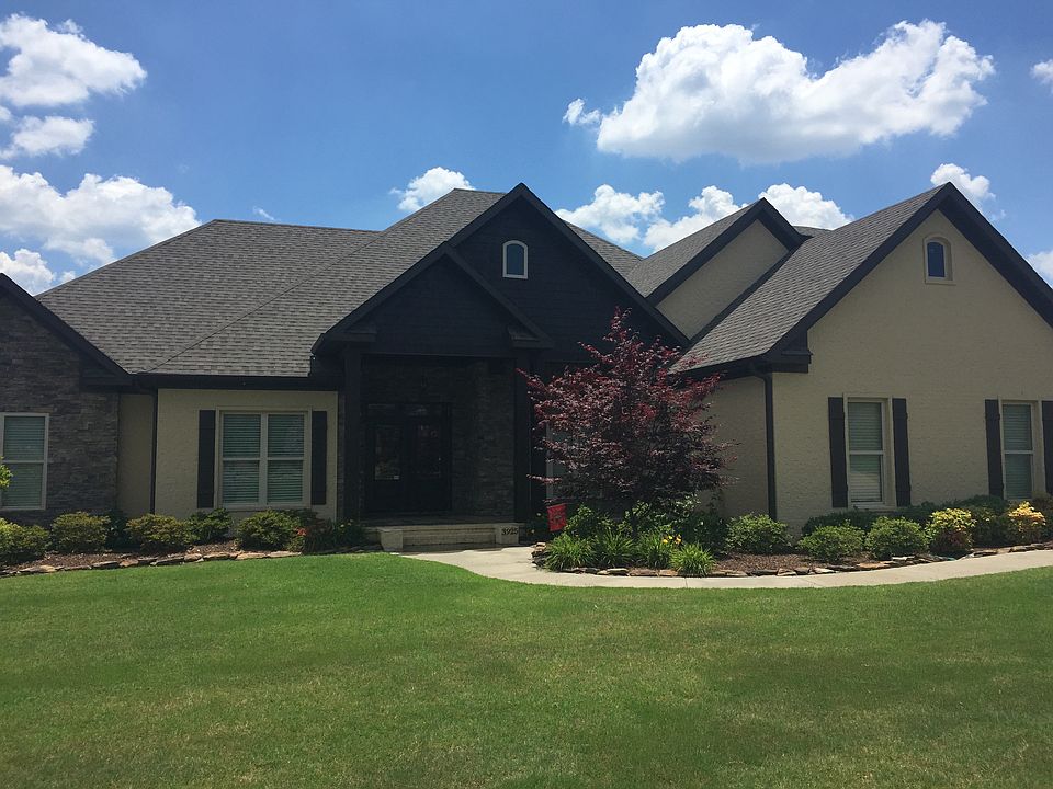 1st image of 3925 Newcastle Dr