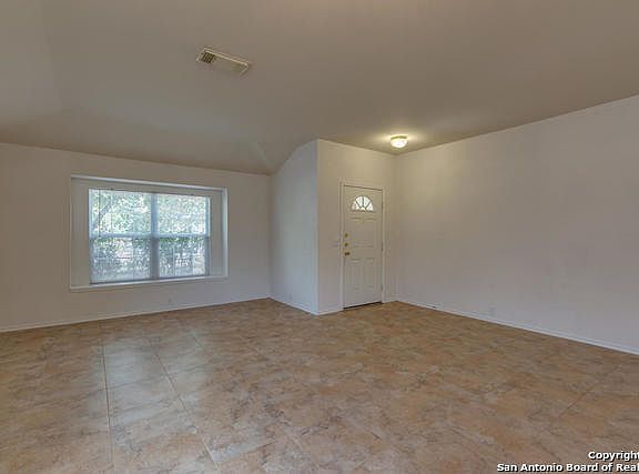 4th image of 3949 Brook Hollow Dr