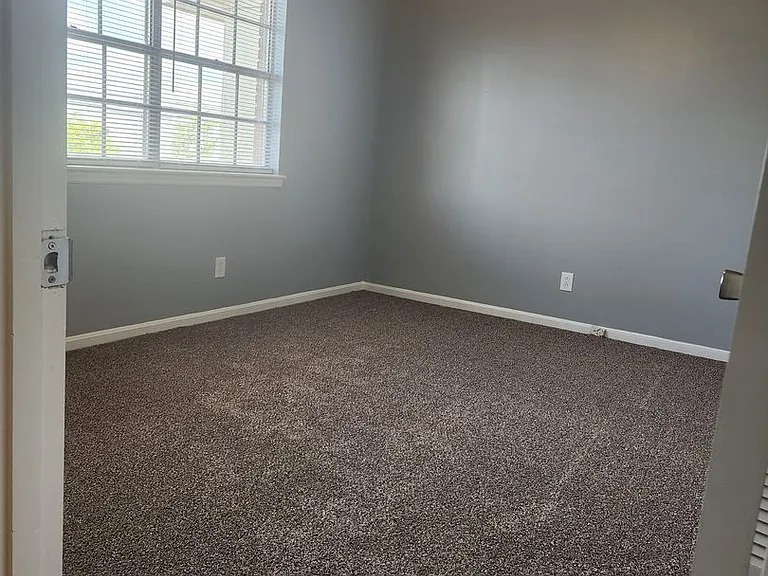 Huntingdon Apartments — Photo 71