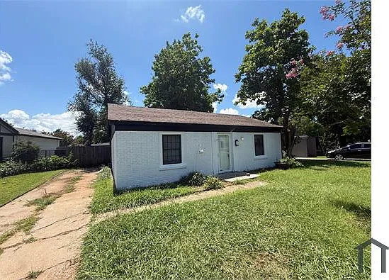 326 E Harmon Dr — Photo 25
