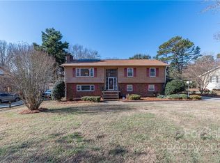 410 Brookgreen Dr, Monroe, NC 28112