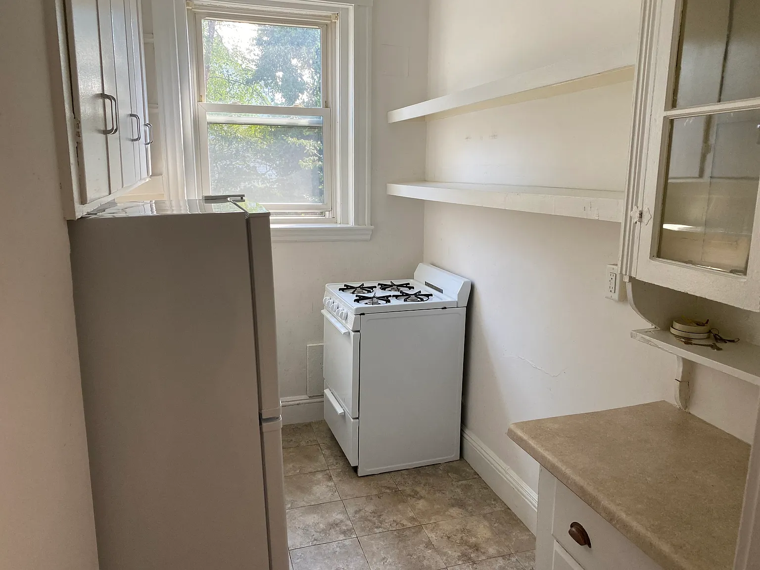 1 bed, $2,100 — Photo 2