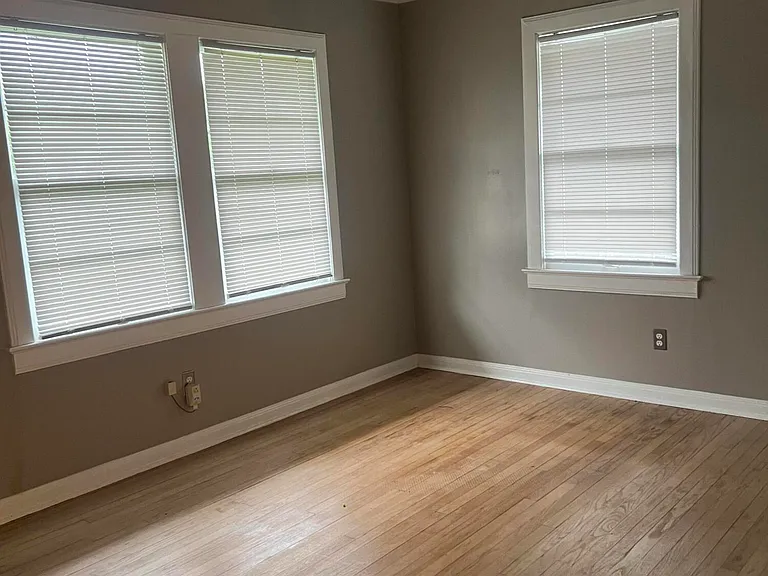 135 Oakcrest Dr — Photo 14