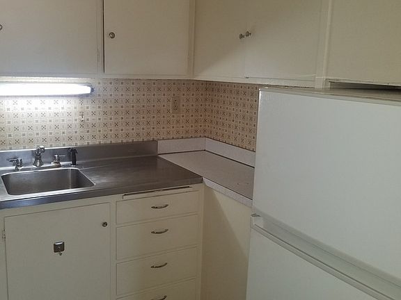5th image of 305 1st Ave NW APT 2D