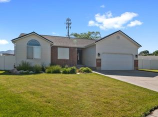 4028 S Lily Dr, Roy, UT 84067