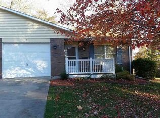 3 Woodmere Dr, Washington, IN 47501