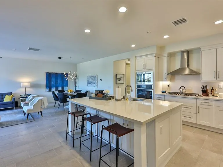 2869 Doheny Way — Photo 1