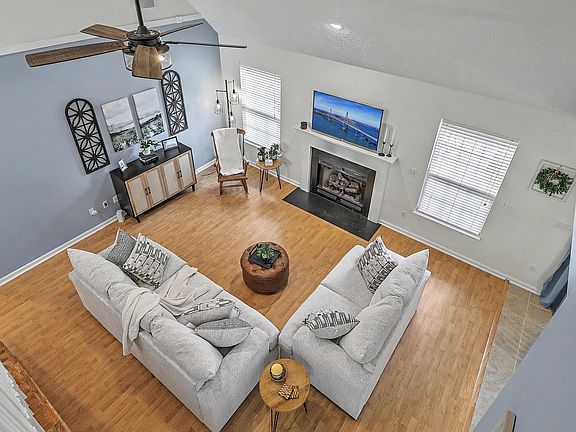 2nd image of 516 Rosings Dr