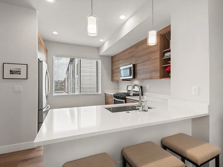 5527 W 10th Ave — Photo 9