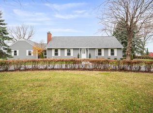 44W204 Pembroke Ct, Sugar Grove, IL 60554