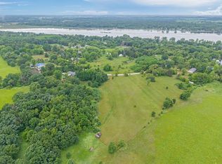 Between L73 L74 8th Ln, Montello, WI 53949