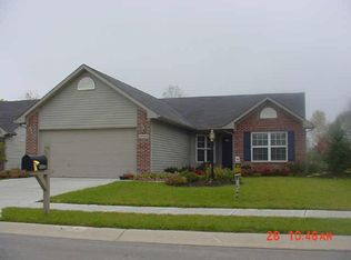 18844 Prairie Crossing Dr, Noblesville, IN 46060