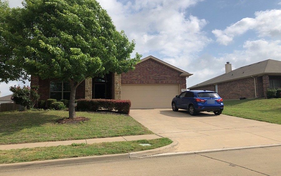1st image of 707 Saline Creek Dr