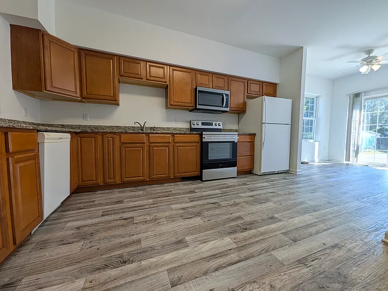 310 Del Rhodes Ave #A — Photo 10