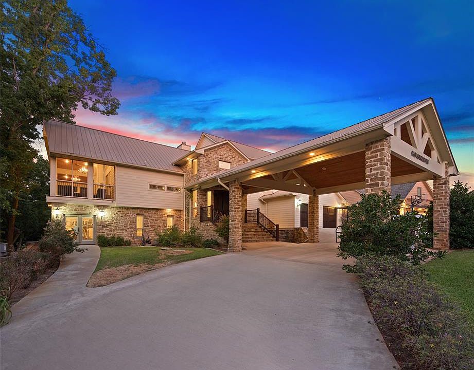 1st image of 624 Lukehaven Dr