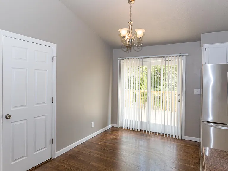 7001 NW Coronado St — Photo 2