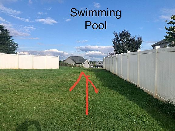 Walk to pool from backyard. 