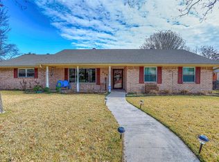 418 Rosedale Dr, Gainesville, TX 76240