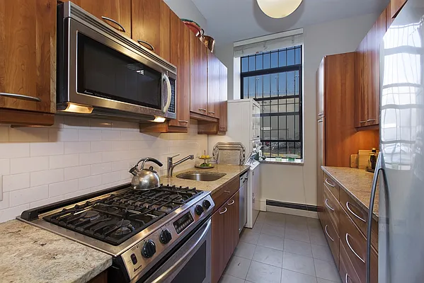 Sold by Corcoran | media 12