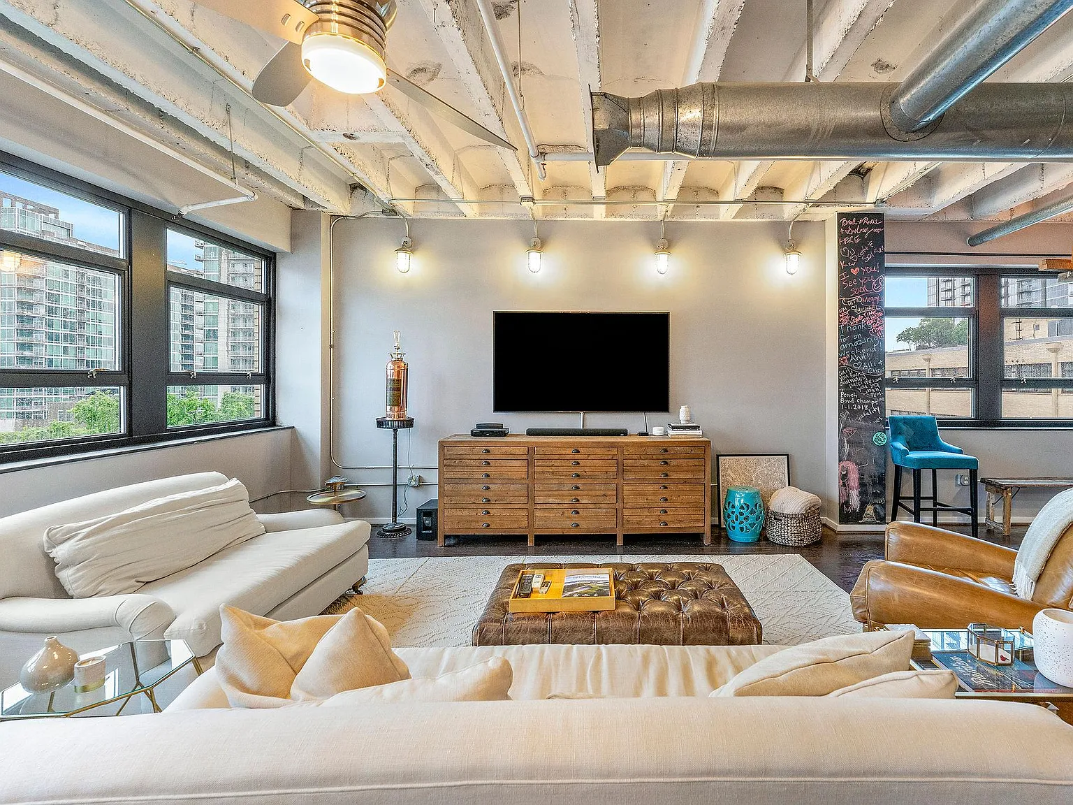2 bed, 1624 sqft, $3,850 — Photo 3