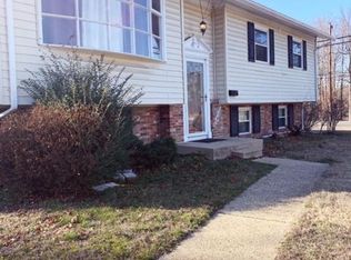 6528 Edgerton Dr, Lanham, MD 20706