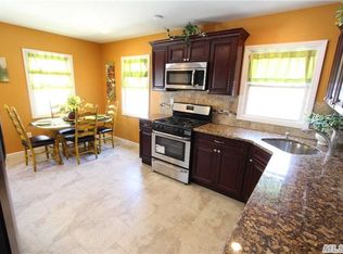 139 Munson Ave, West Hempstead, NY 11552