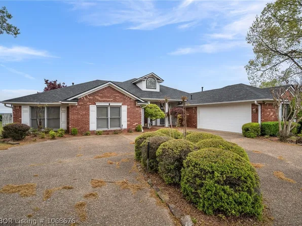 8513 Rosewood Dr, Fort Smith, AR 72903