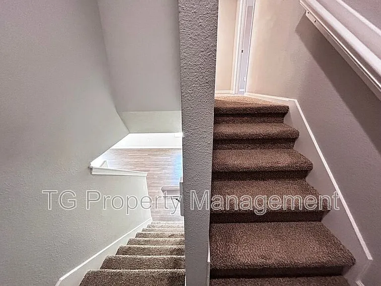5229 Walkers Ridge Dr — Photo 13