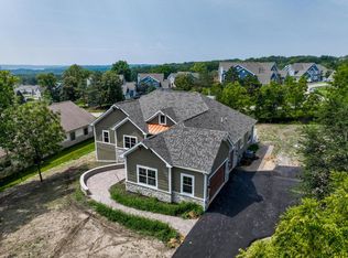 1400 Prestwick Dr #20-55, Lake Geneva, WI 53147